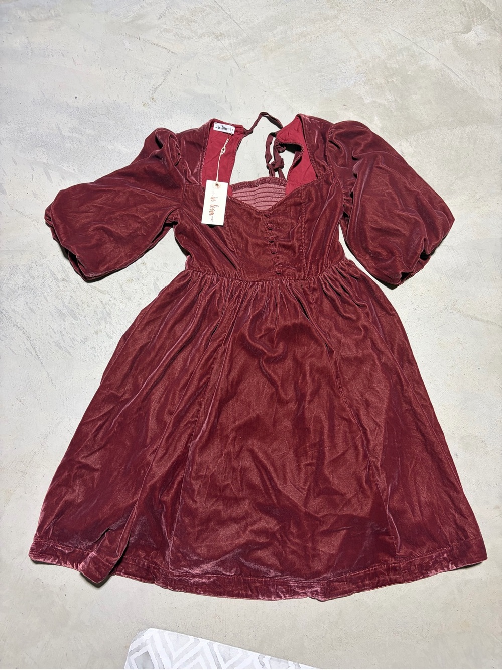 In loom NWT Velvet Desert rose Puff Sleeve mini  Dress small MSRP$69